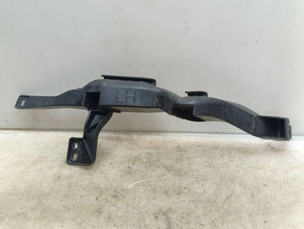 Headlight/headlamp mounting bracket 13423699