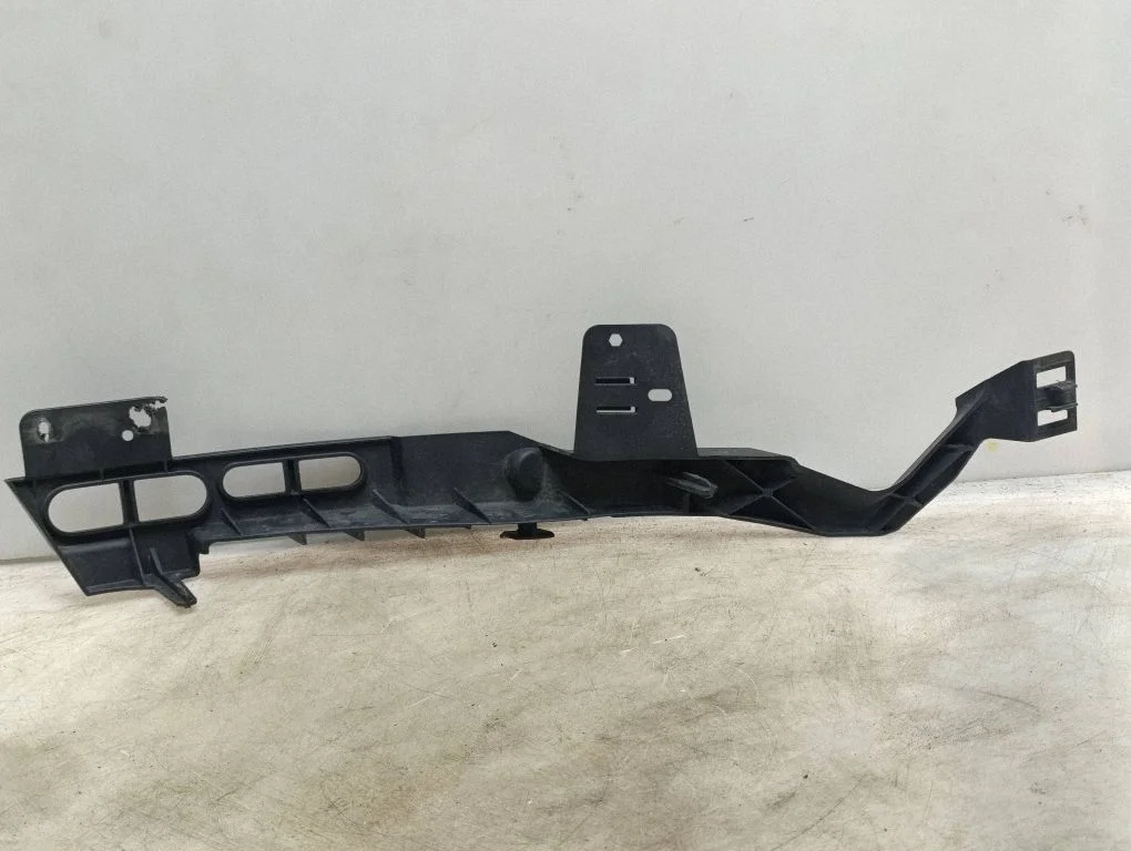 Headlight/headlamp mounting bracket 13368880