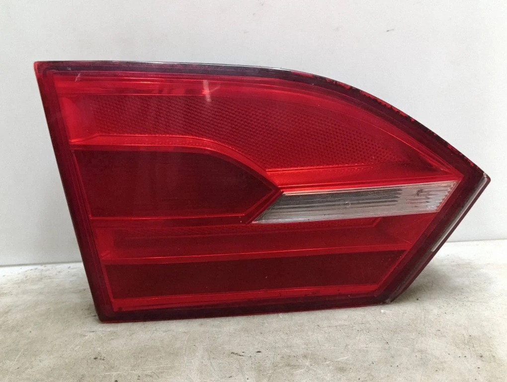 Tailgate rear/tail lights – Volkswagen Jetta VI (2011-2018)