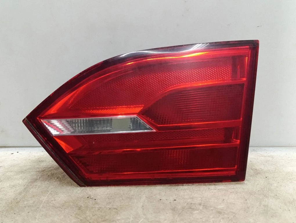 Tailgate rear/tail lights – Volkswagen Jetta VI (2011-2018)