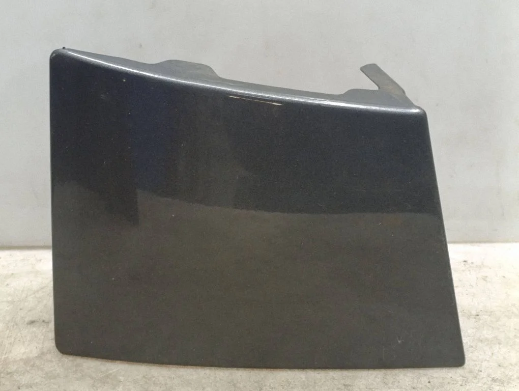 Rear/tail light trim molding – Hyundai Santa Fe (2006-2012)