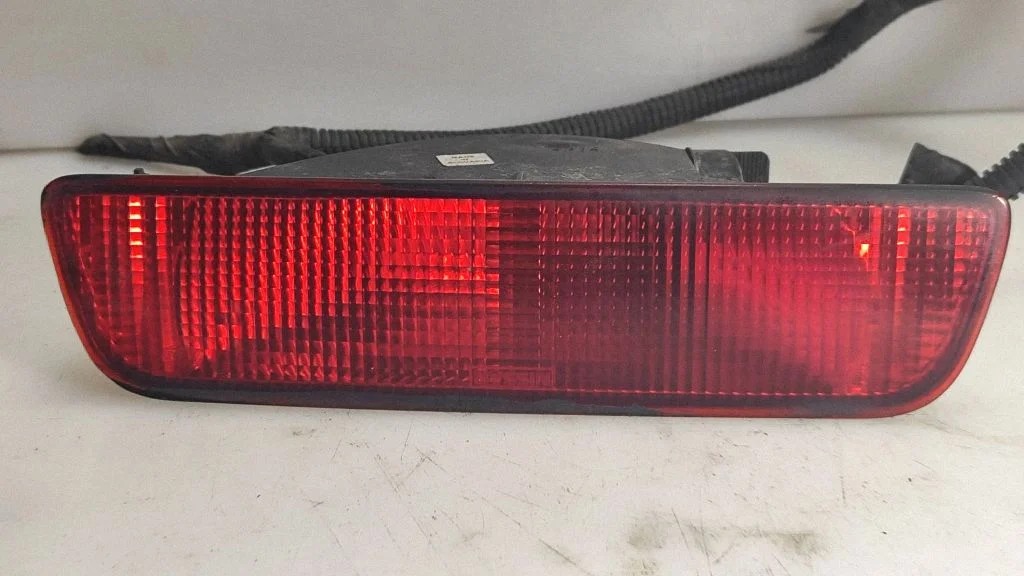 Rear fog light – Nissan Qashqai+2 (2008-2010)
