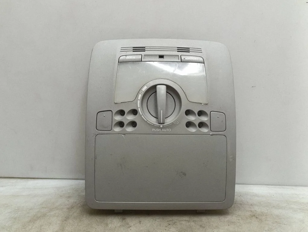 Front seat light – Lexus IS 220D-250-350 (2006-2013)