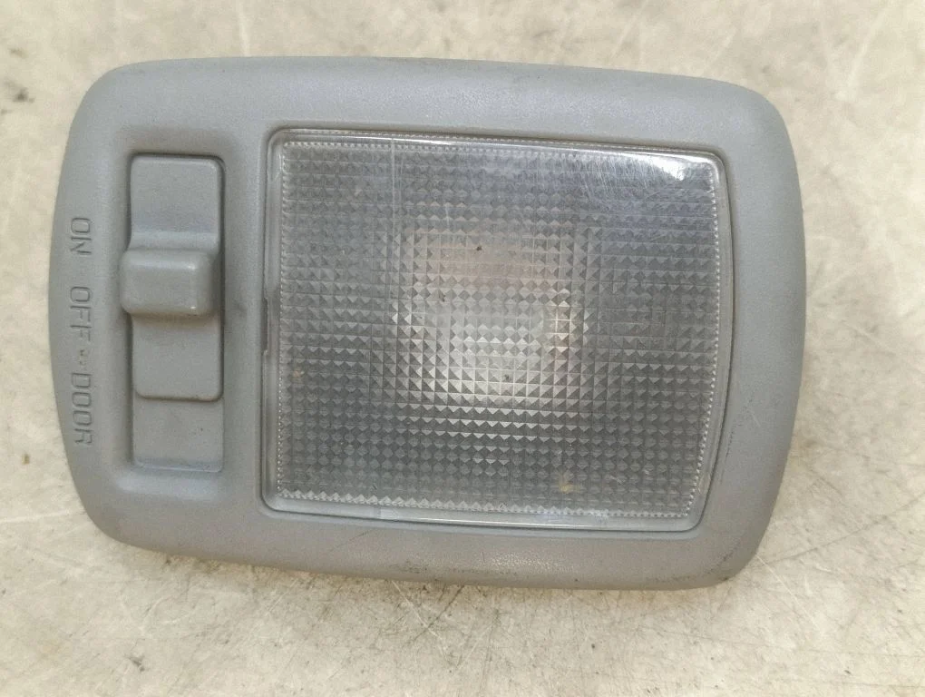 Tagaistmete valgustustuli – Hyundai Santa Fe (2006-2012)