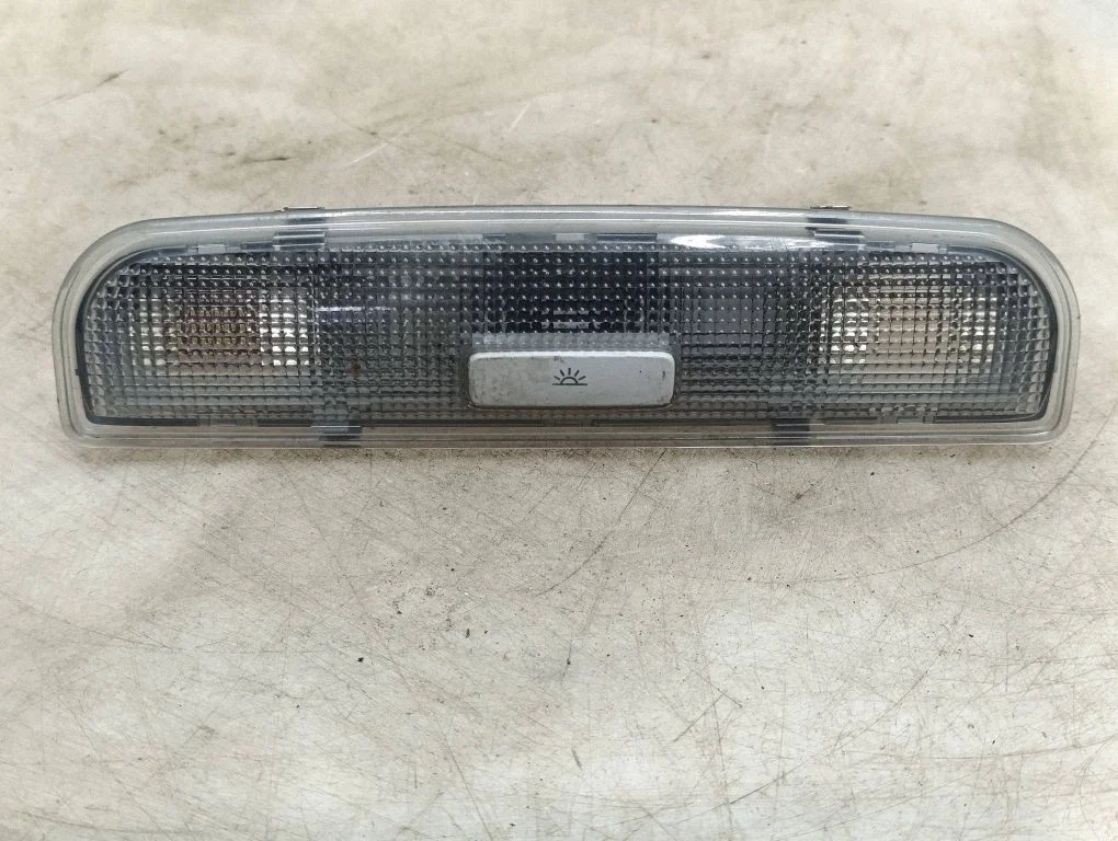 Tagaistmete valgustustuli – Seat Exeo (3R) (2008-2013)