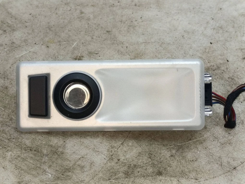 Tagaistmete valgustustuli – BMW 3-seeria E90 E91 (2005-2012)