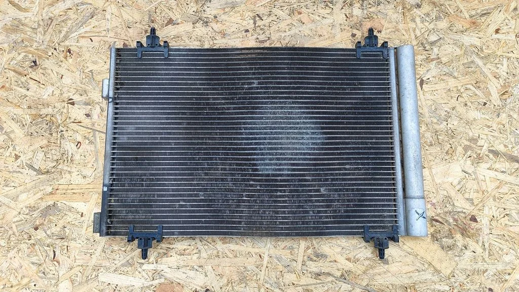 Kliimaseadme jahutusradiaator (kondensaator) 9682531580