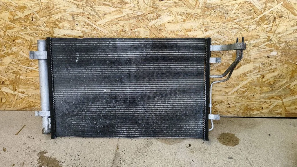 Kliimaseadme jahutusradiaator (kondensaator) 976061H000