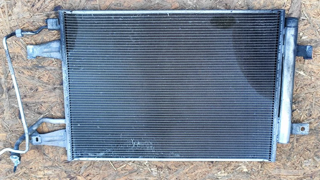 A/C cooling radiator (condenser)