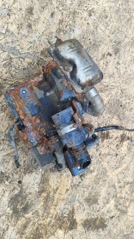Auxiliary pre-heater (Webasto) – Volkswagen Phaeton (2002-2016)