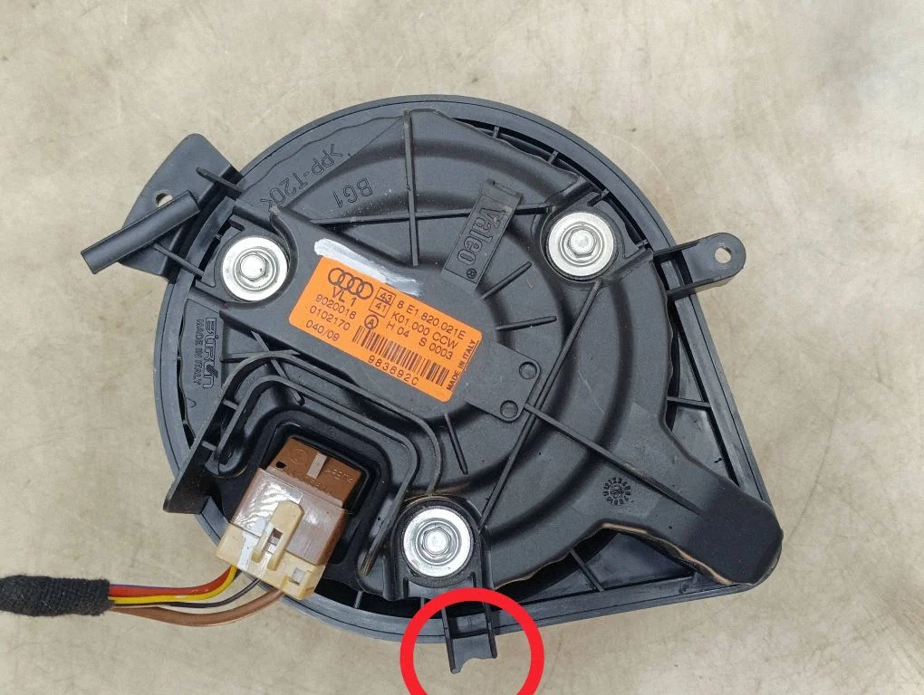 Heater fan/blower 8E1820021E
