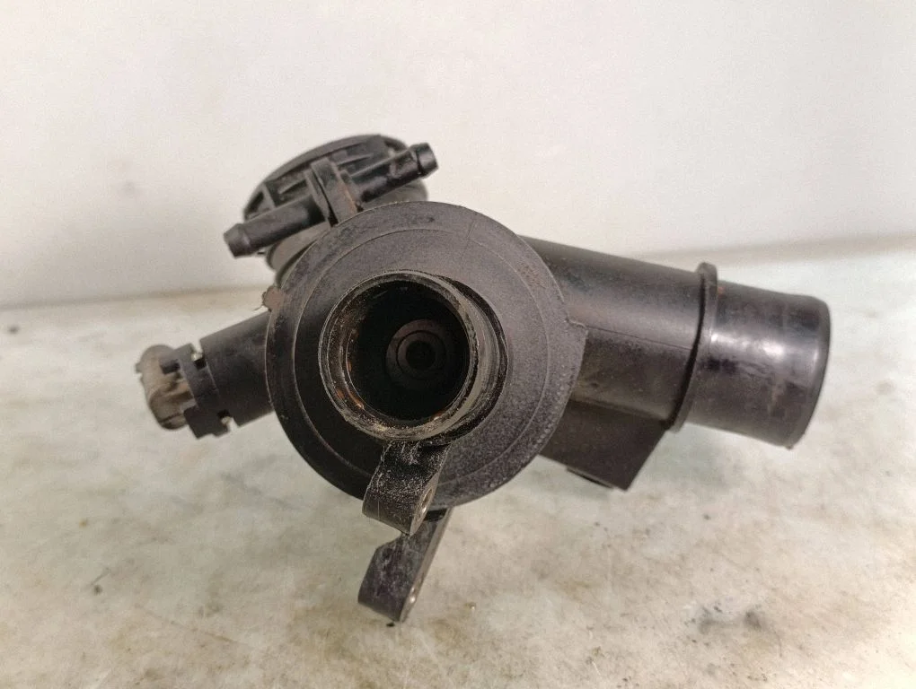 Termostaat / termostaadi korpus – Mercedes-Benz E-klass W212 (2009-2016)