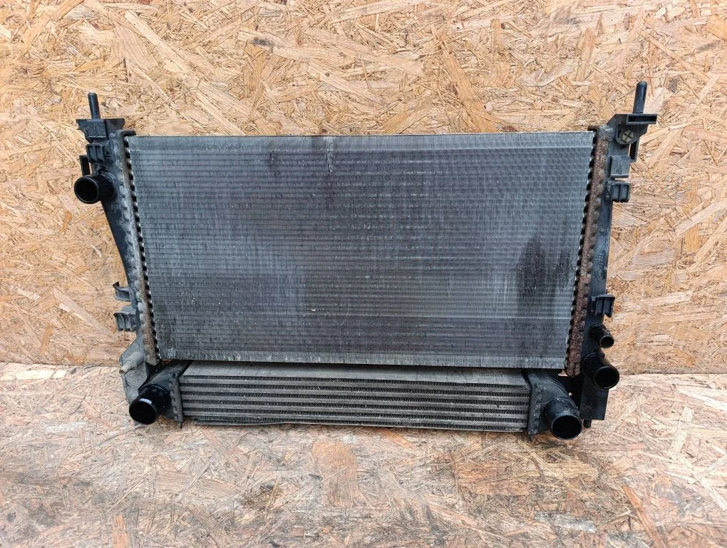 Jahutusvedeliku radiaator 51780659