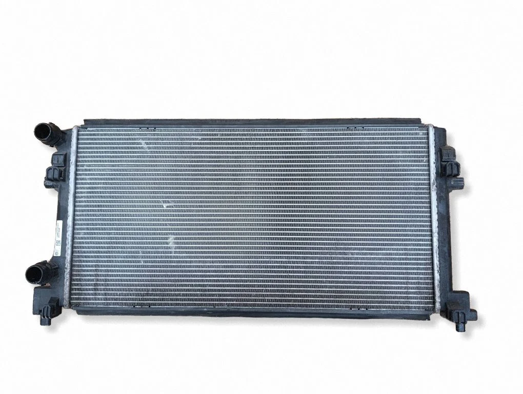 Jahutusvedeliku radiaator 5Q0121251EC