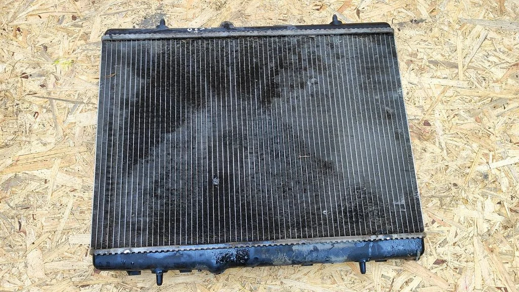 Jahutusvedeliku radiaator 993746N