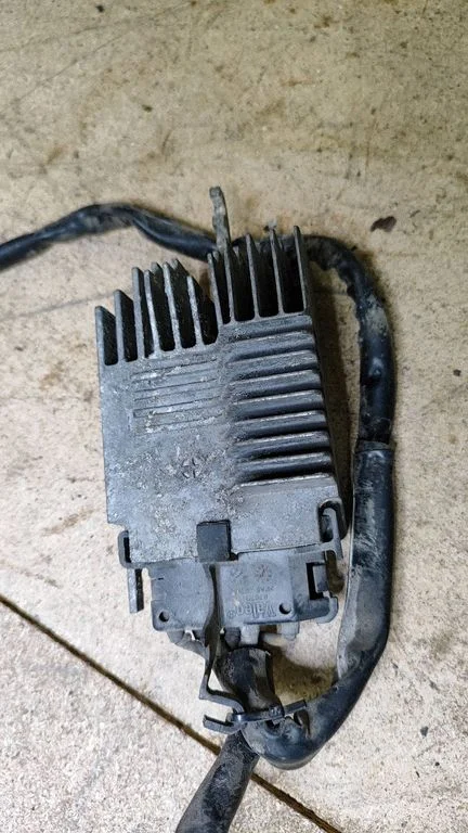 Air conditioning (A/C) fan (condenser) – Audi A4 S4 B6 8E 8H (2001-2005)
