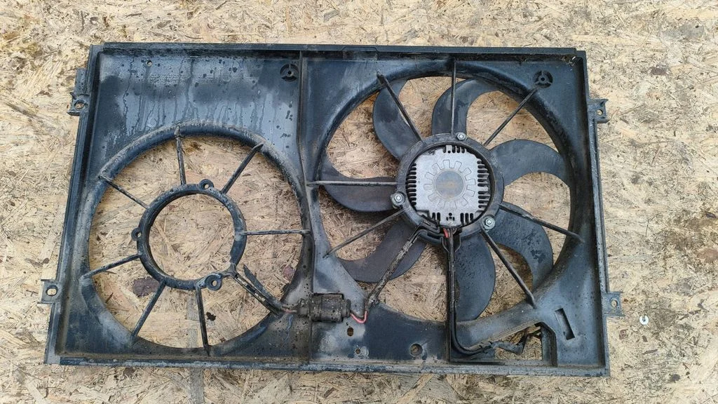 Elektriline radiaatori jahutusventilaator 1K0121207J