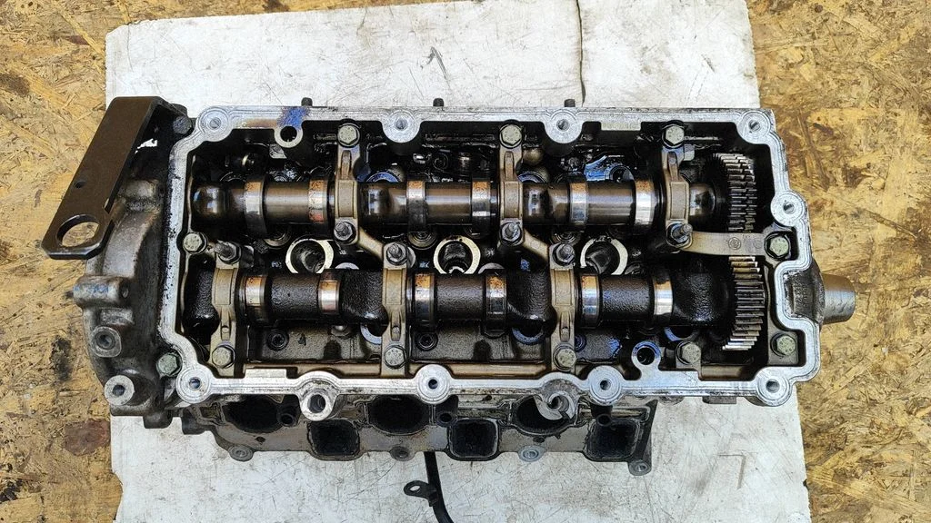 Engine head – Volkswagen Phaeton (2002-2016)