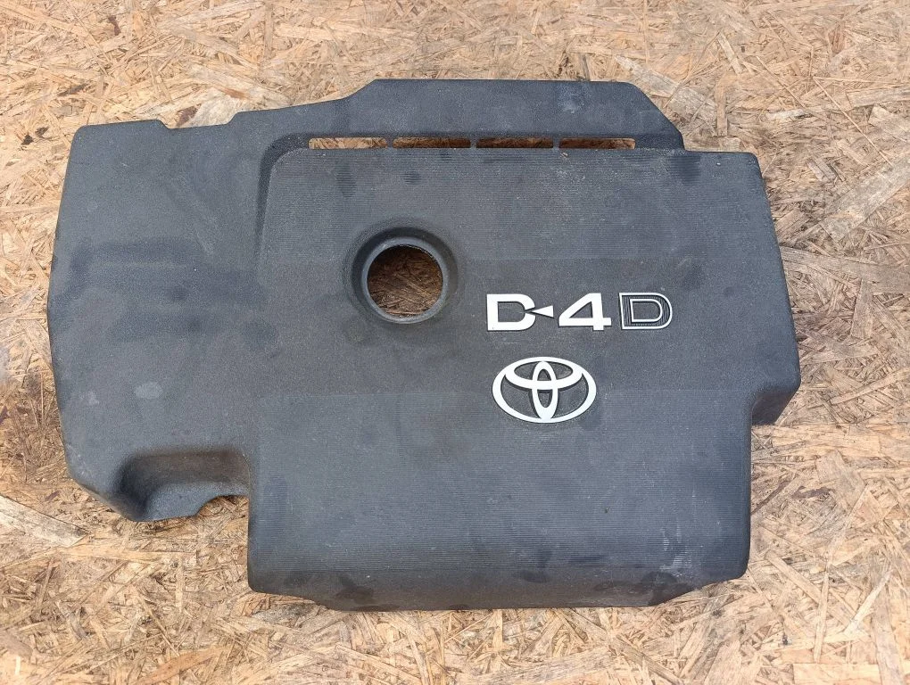 Engine cover (trim) – Toyota Avensis T270 (2009-2012)