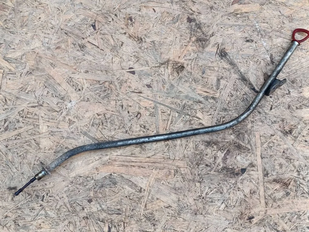 Oil level dip stick – Mercedes-Benz E-Class W212 (2009-2016)
