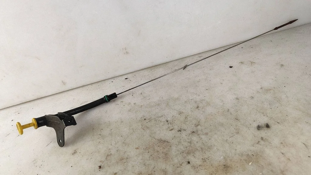 Oil level dip stick – Peugeot 308 (2007-2013)