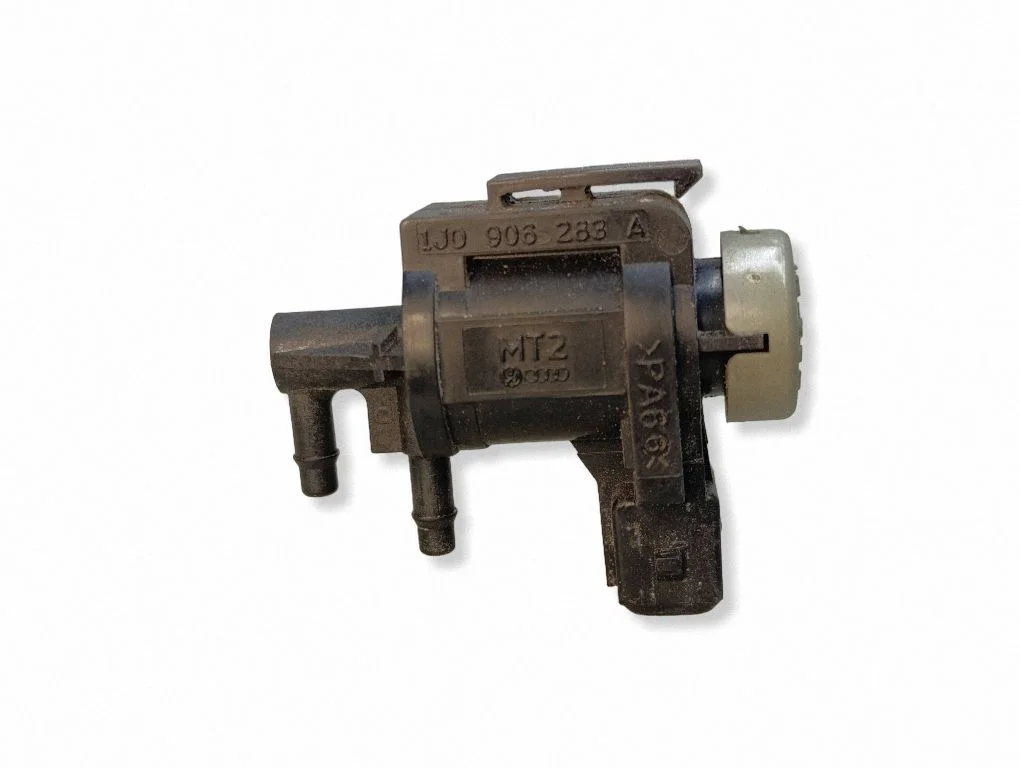 Zawór elektromagnetyczny turbo 1J0906283A
