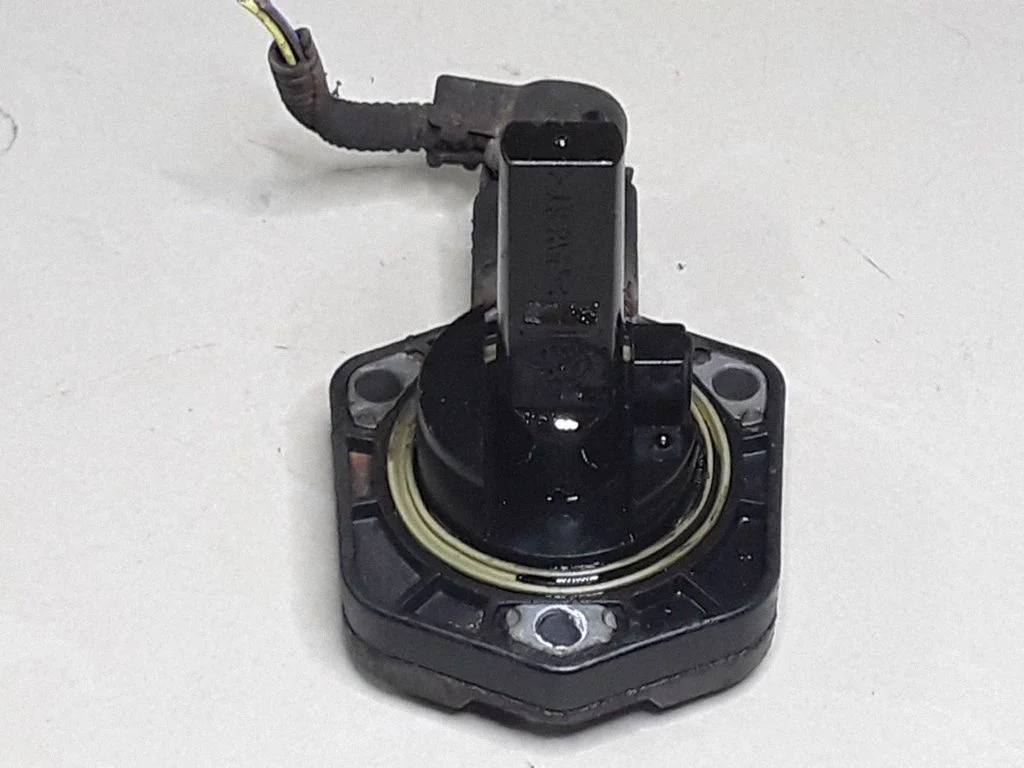 Oil level dip stick – Volkswagen Golf IV (1998-2005)
