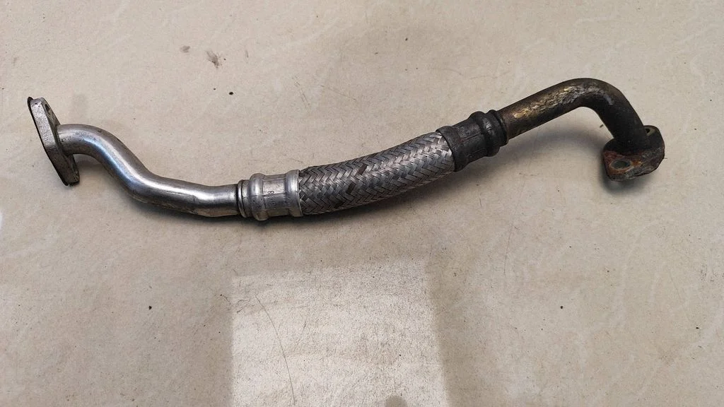 Turbo turbocharger oiling pipe/hose – Volkswagen Passat B5.5 (2001-2005)