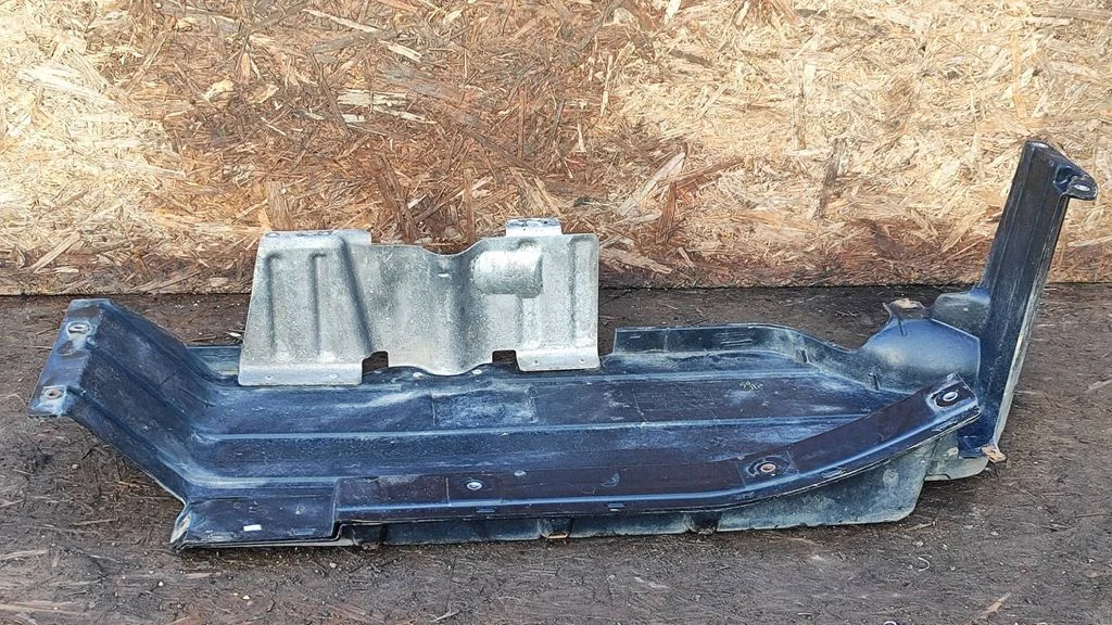 Fuel tank bottom protection – BMW X5 E53 (1999-2006)