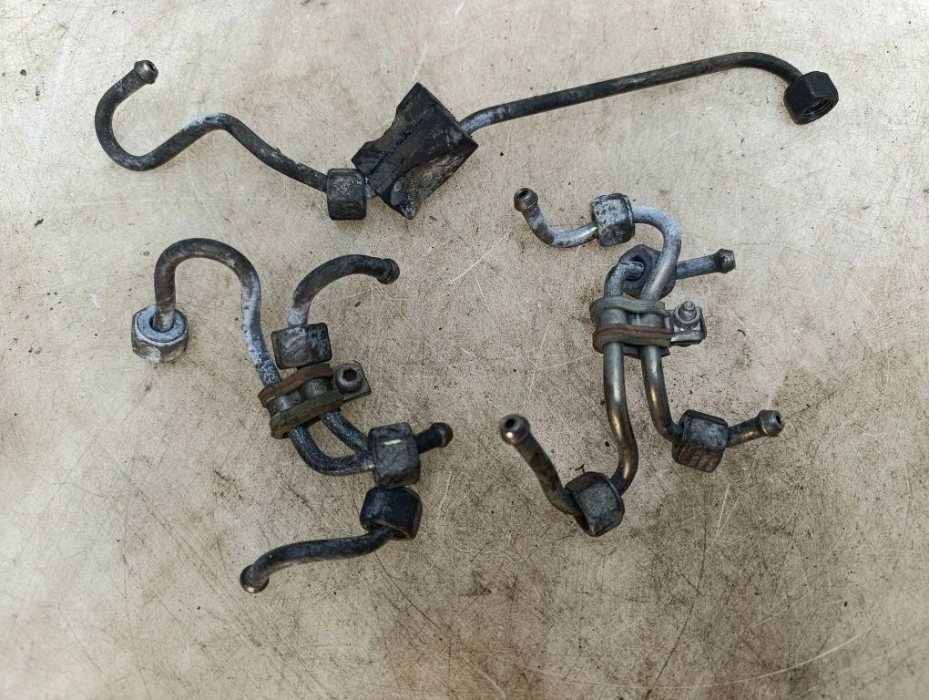Fuel injector supply line/pipe – BMW 3 Series E90 E91 (2005-2012)