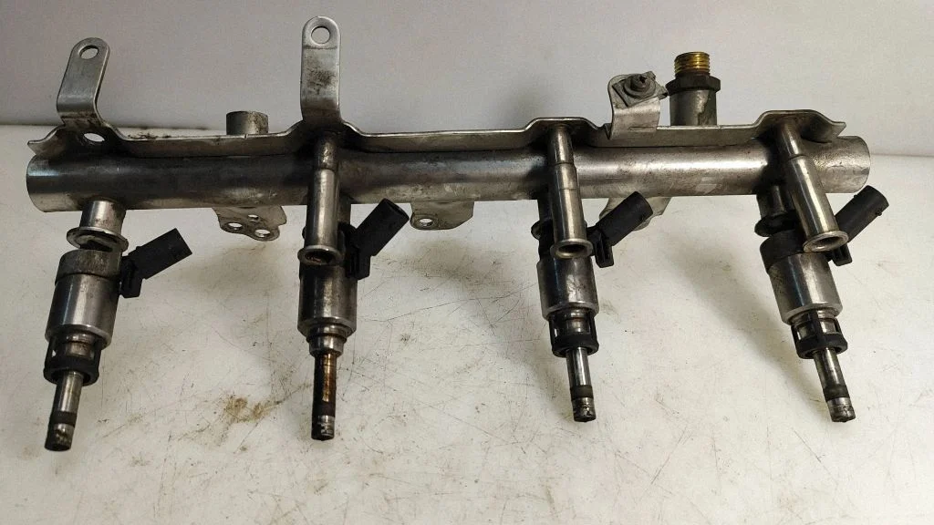 Pihustite (düüside) komplekt – Volkswagen Passat CC (2008-2016)