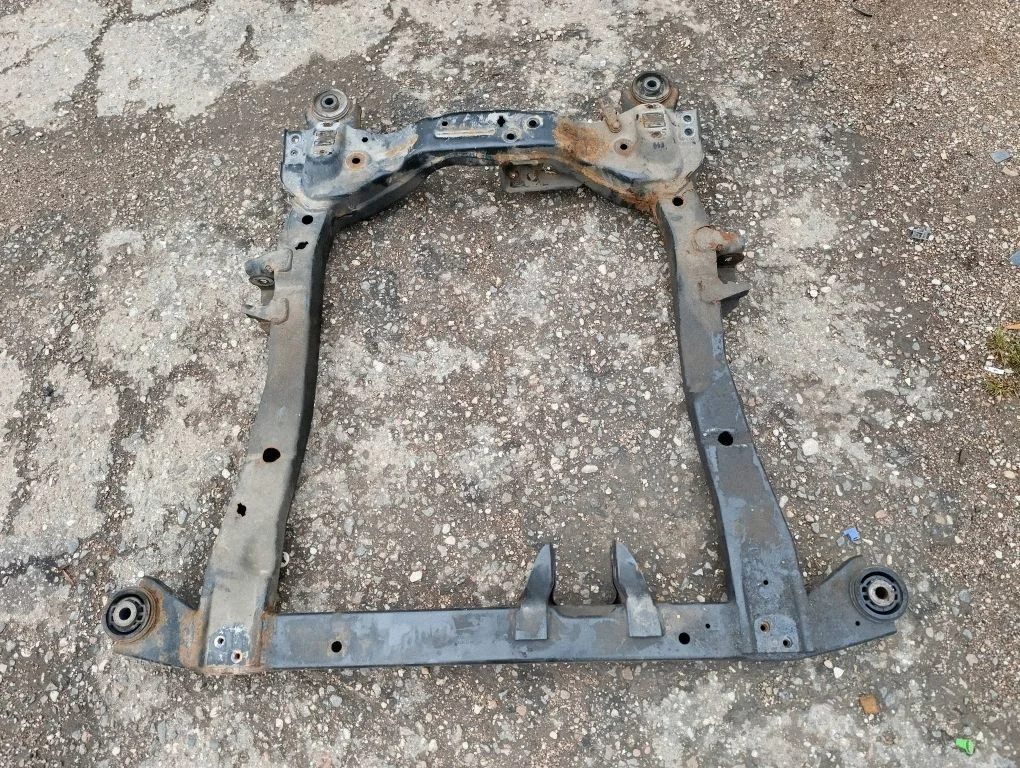 Front subframe – Opel Astra J (2010-2015)