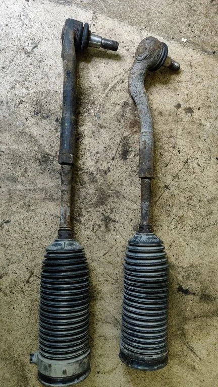 Steering tie rod – Mercedes-Benz C-Class W203 (2000-2007)