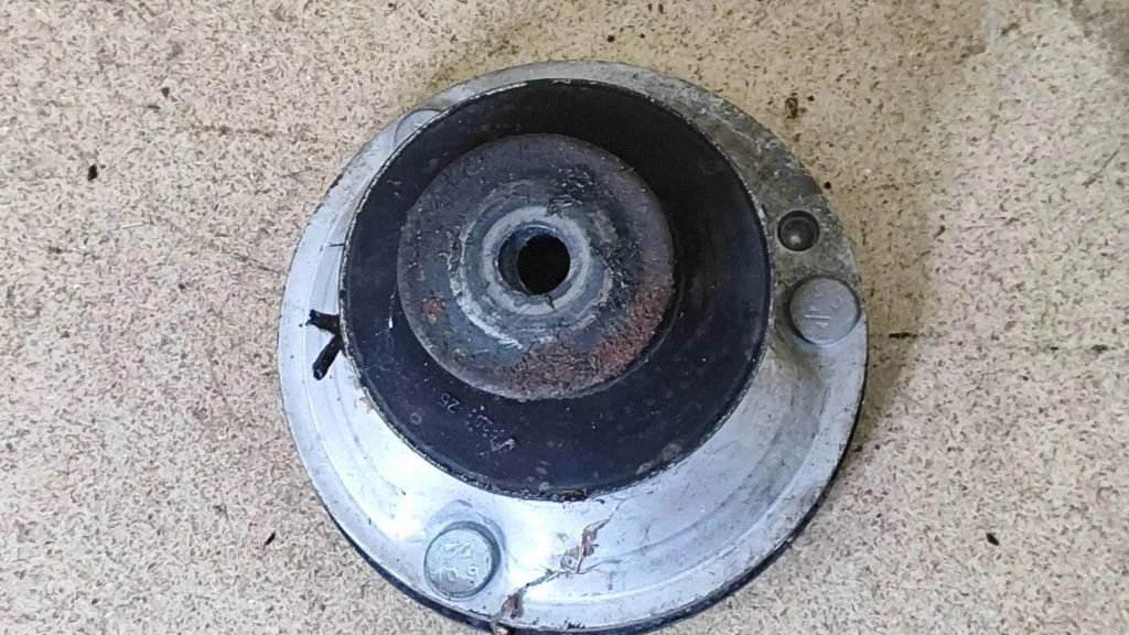 Front upper strut mount – BMW 3 Series E90 E91 (2005-2012)
