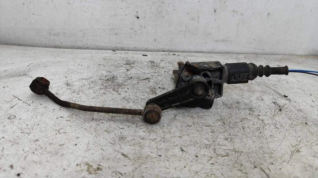 Front height sensor lever – Audi A6 Allroad C6 (2006-2011)