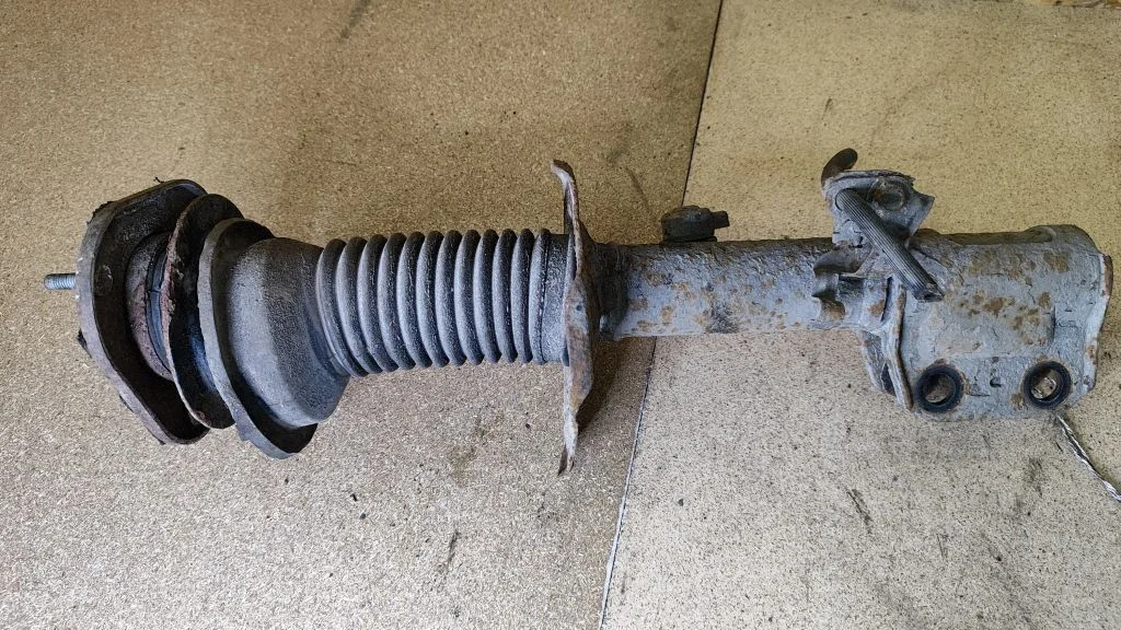 Front shock absorber/damper