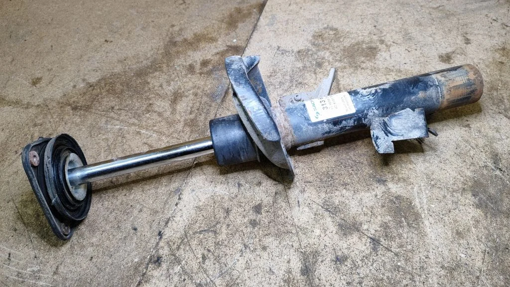 Front shock absorber/damper 313667