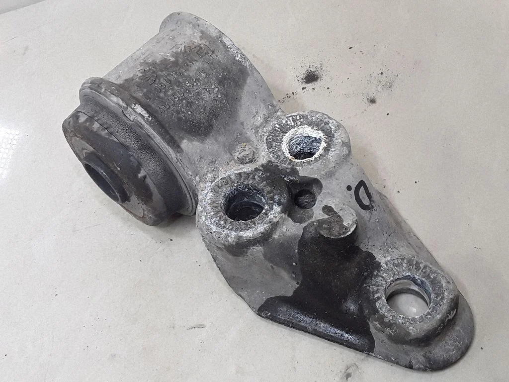 Rear axle beam mounts housing – Volkswagen Passat B5.5 (2001-2005)