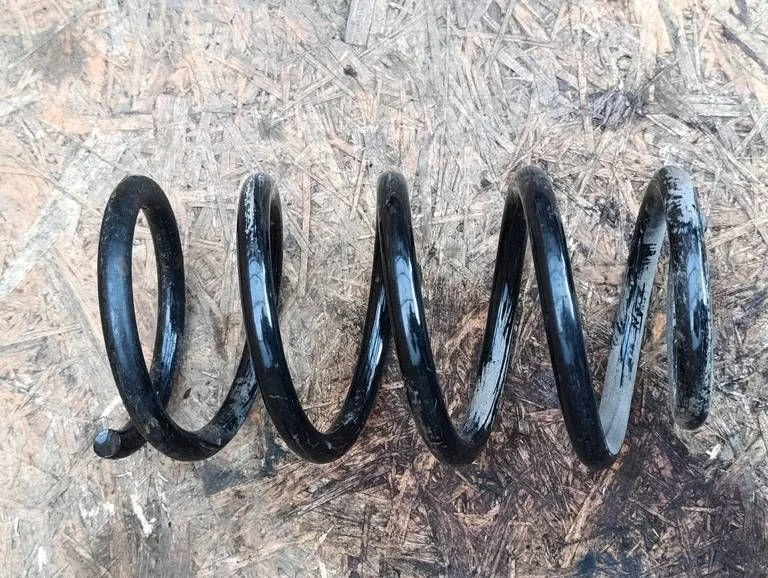 Tagumine keerdvedru