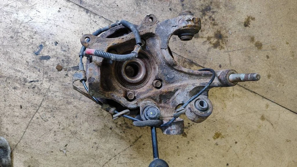 Rear wheel hub – Hyundai Santa Fe (2006-2012)