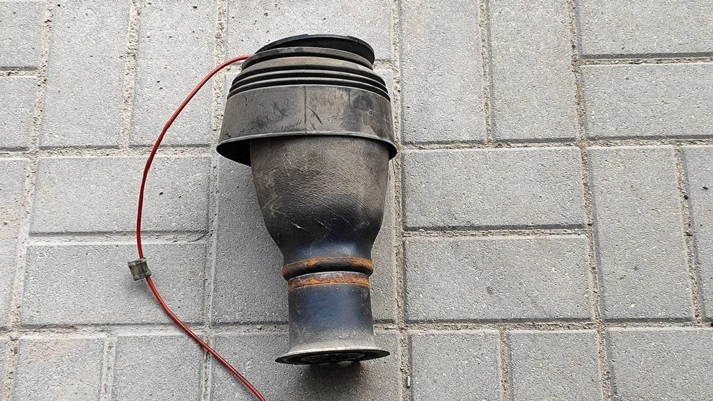 Rear air suspension bag/shock absorber – BMW 5 Series E60 E61 (2004-2010)