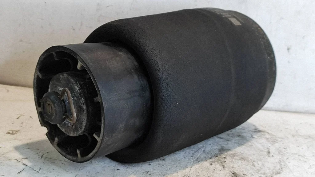 Rear air suspension bag/shock absorber – BMW X5 E53 (1999-2006)