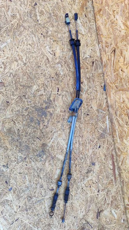 Gear shift cable linkage – Toyota Avensis T250 (2006-2009)