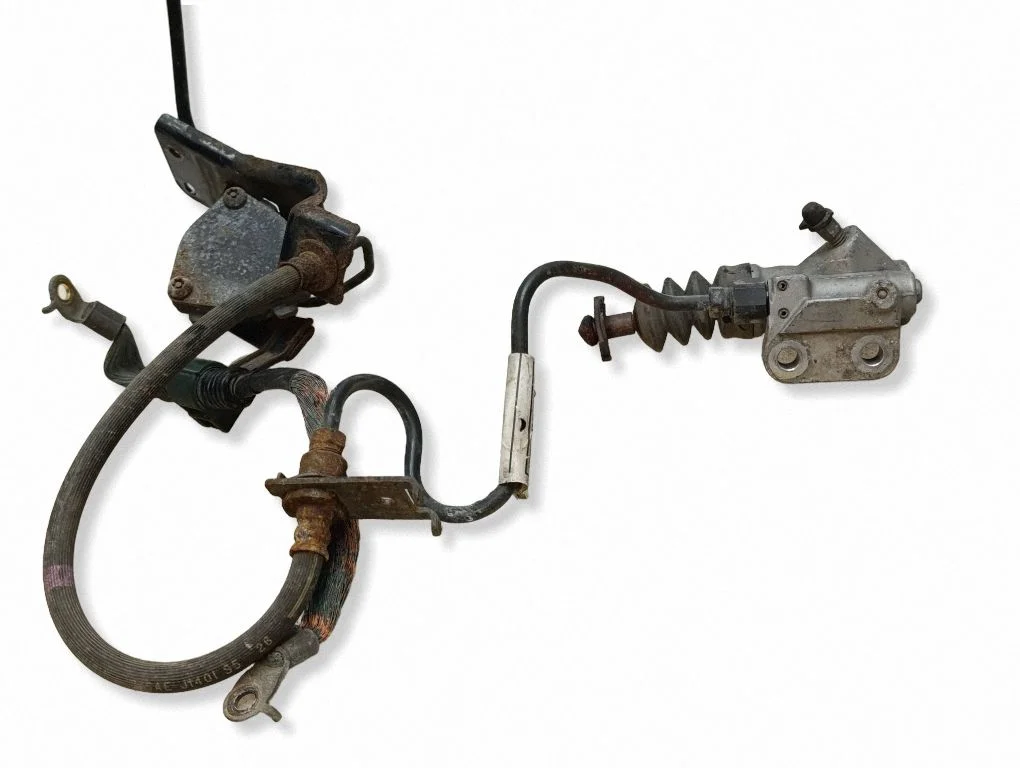 Clutch slave cylinder – Honda Civic (2006-2011)