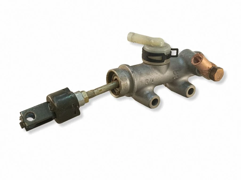 Siduri peasilinder – Lexus IS 220D-250-350 (2006-2013)