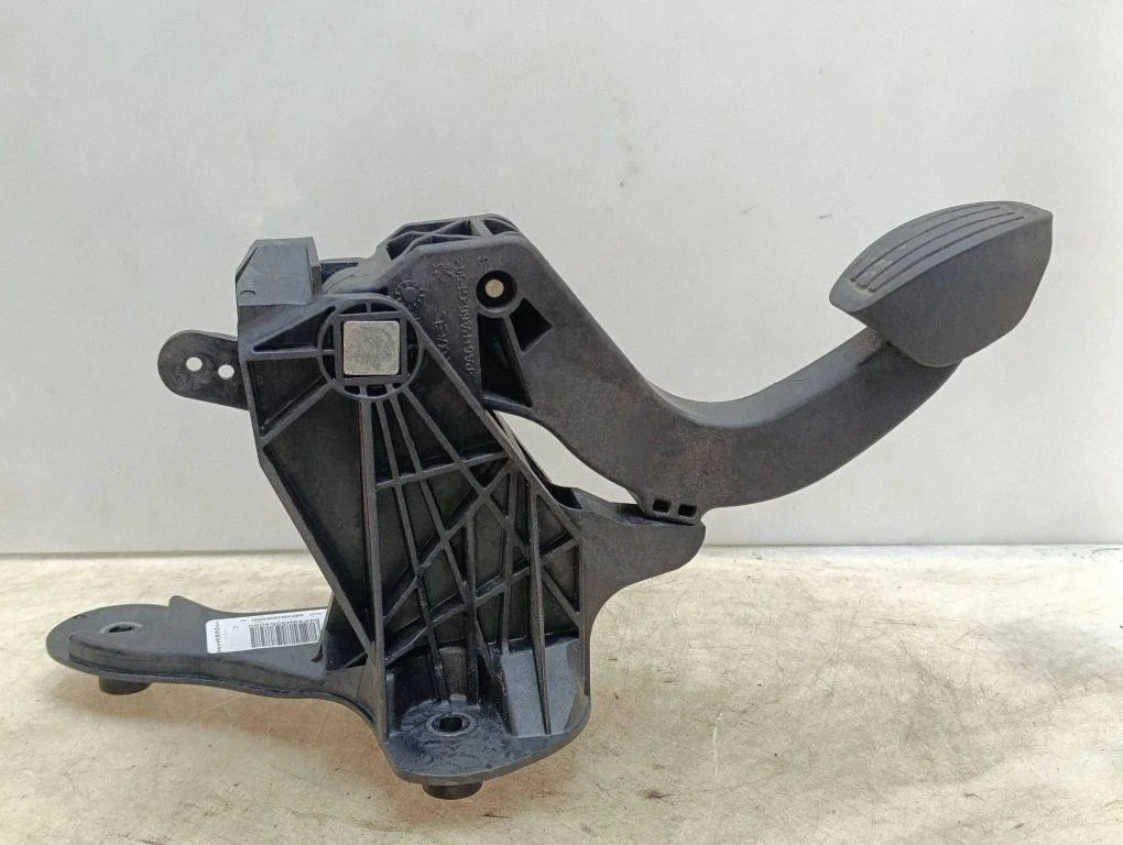 Siduripedaal – Opel Corsa F (2019-)