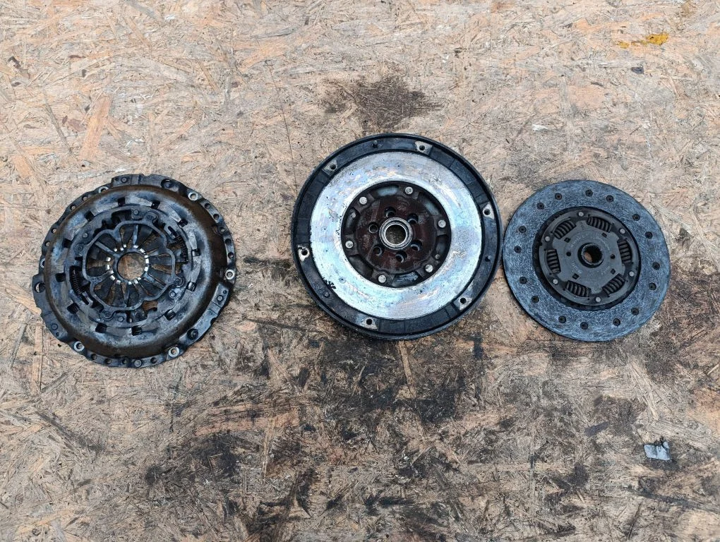 Clutch set kit – Volkswagen Passat B5.5 (2001-2005)