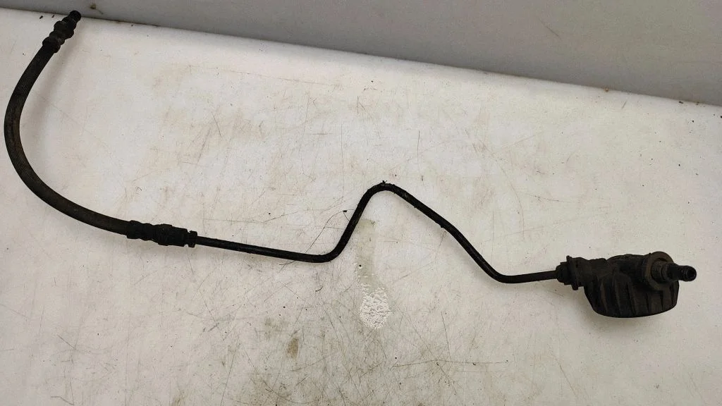 Clutch pipe/line – Volkswagen Touran I (2003-2010)
