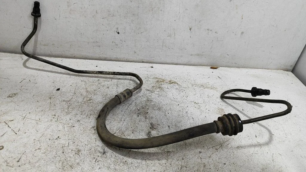Clutch pipe/line