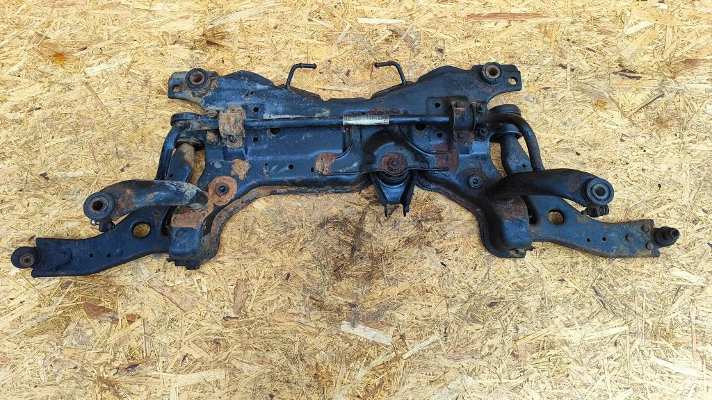 Front axle beam – Volvo C30 (2007-2010)
